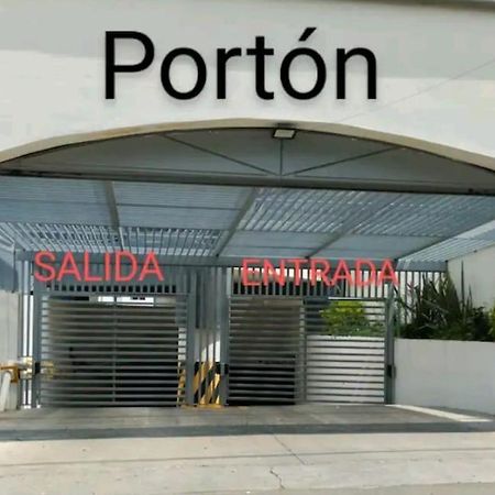 Apartmán Departamento Nuevo Y Centrico Con Ambiente Familiar En Guadalajara Exteriér fotografie